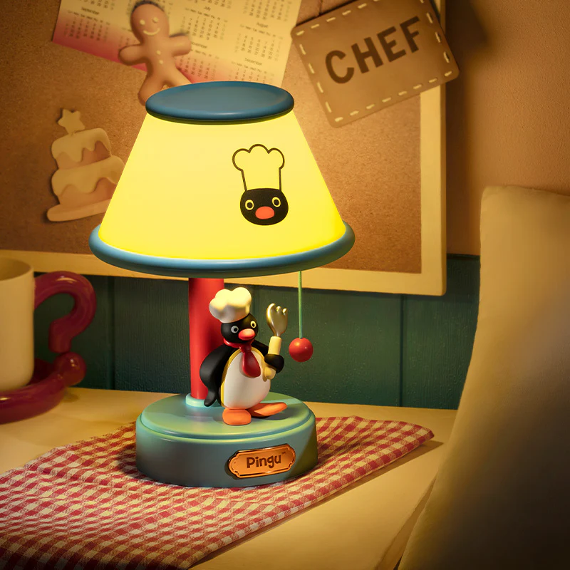 Pingu_Chef_Desk_Lamp_918_1